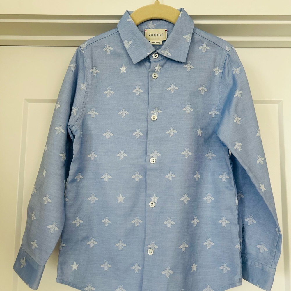 Gucci Kids Blue Bee and Star Button Down Shirt with Classic Collar (6Y)